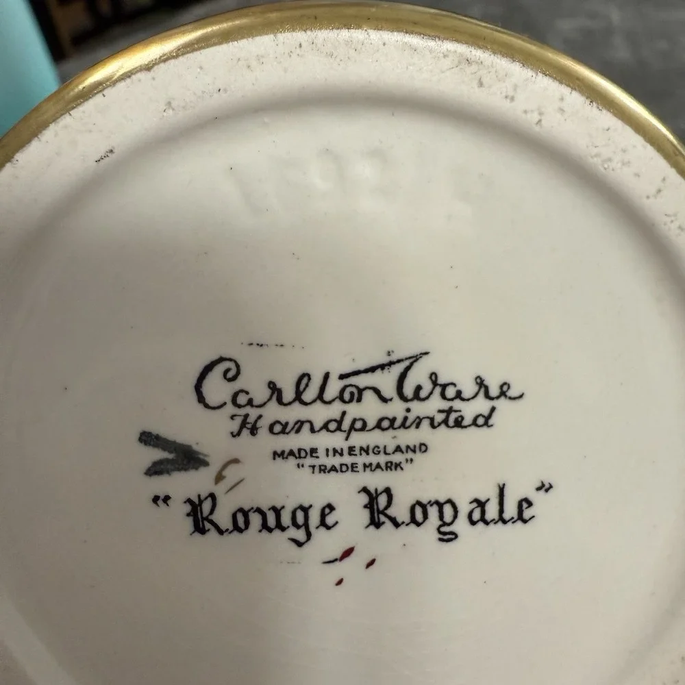 Carlton vase does